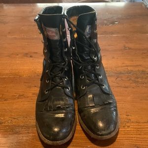 Justin lace-up boots.    Black.  Size 4 1/2     Big Boys